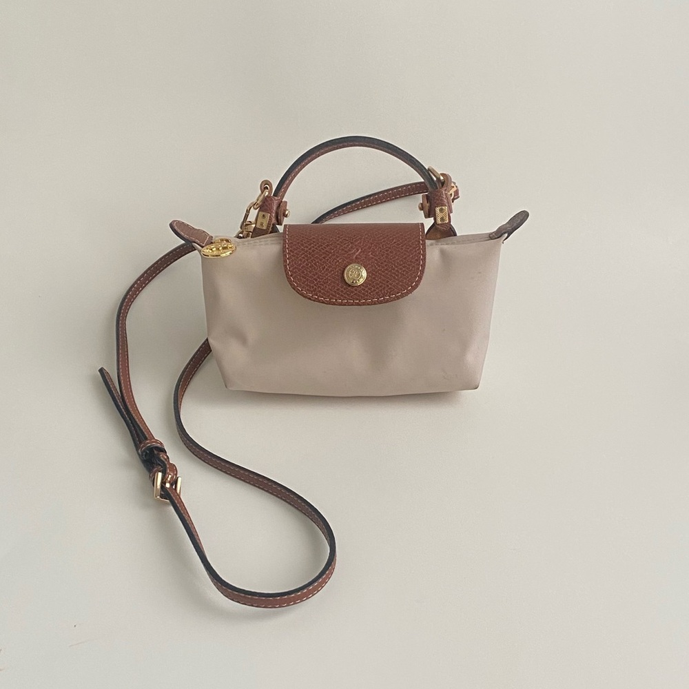 Longchamp Le Pliage with Crossbody Strap(Authentic)